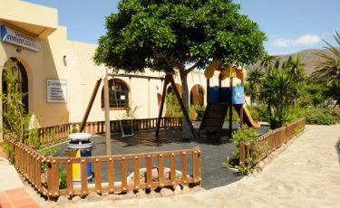 camping los escullos children's area