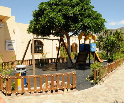 camping los escullos children's area