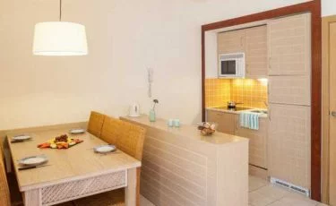 costa dorada pet friendly apartments kitchen