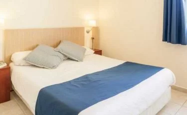 costa dorada pet friendly apartments principal room